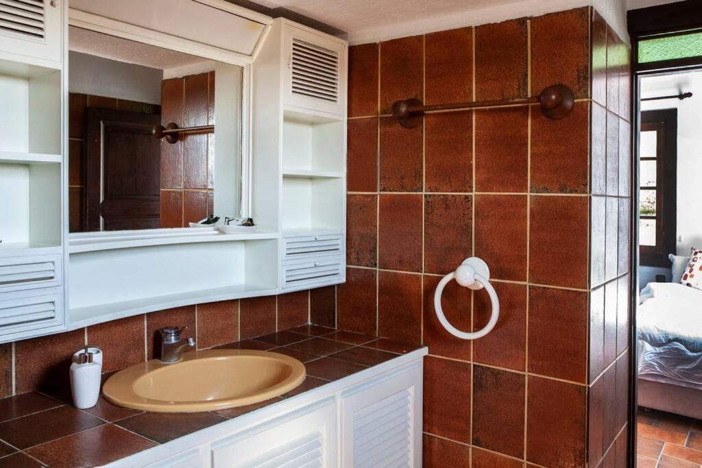 Villa Velissarios: Wonderful Villa Next To Beach Aegina 外观 照片